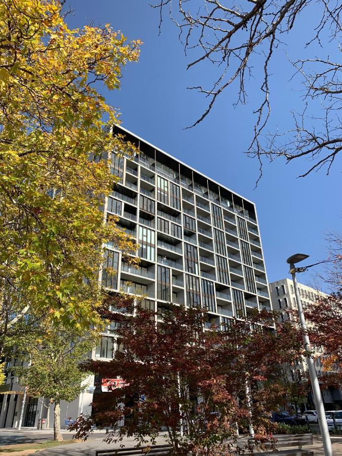 Capitol Executive Apartment On London Circuit Canberra Exteriör bild