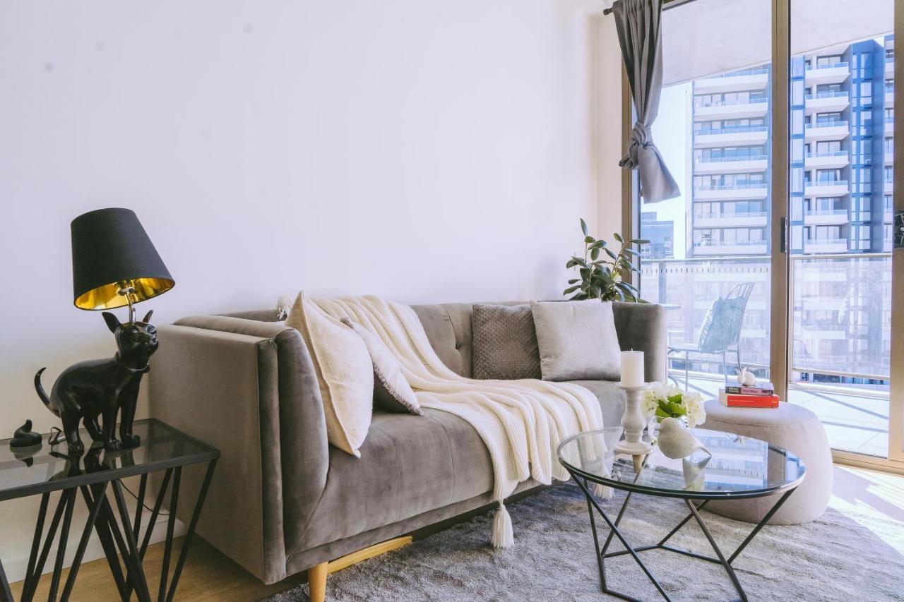 Capitol Executive Apartment On London Circuit Canberra Exteriör bild